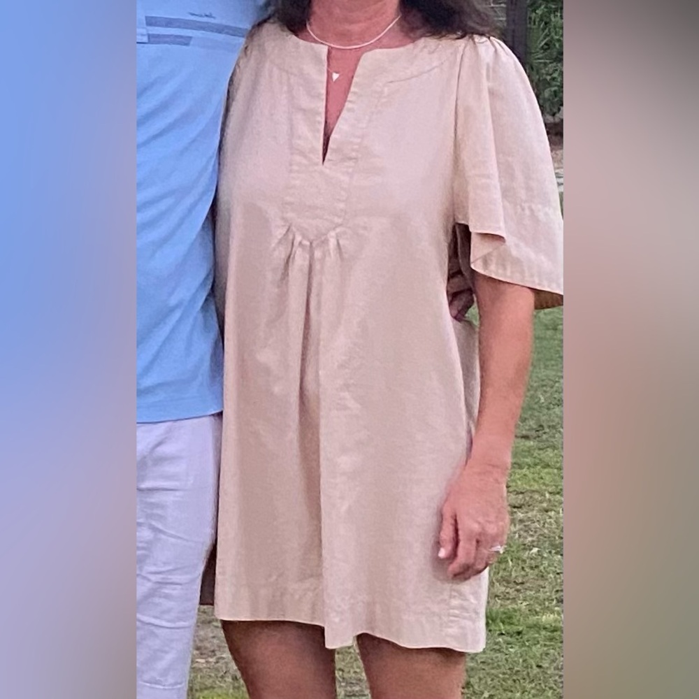 Pomander Place Neutral Short Sleeve Dress